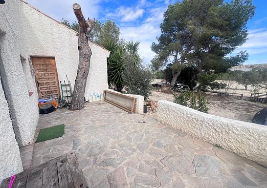 Country house in Torremendo