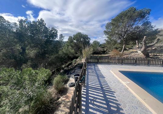 Country house in Torremendo