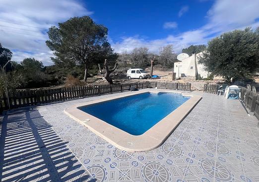 Country house in Torremendo