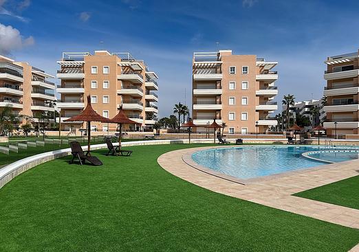 Apartment in El Raso
