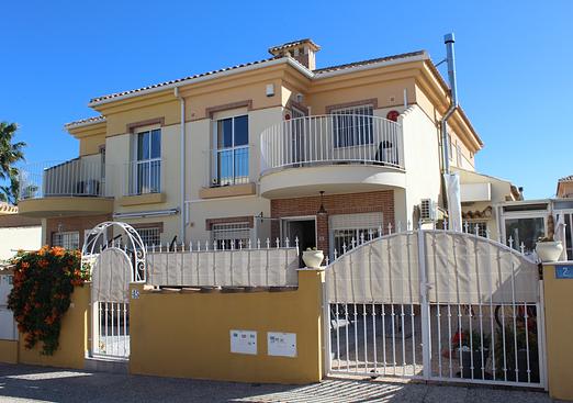 Villa in Villamartin