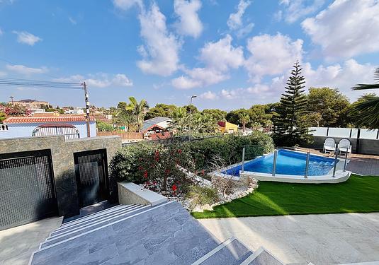 Villa in Los Balcones