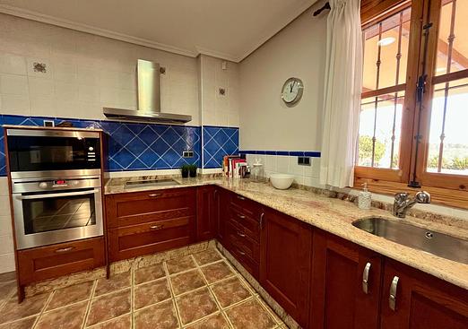 Country house in El Esparragal