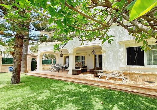 Villa in Orihuela Costa