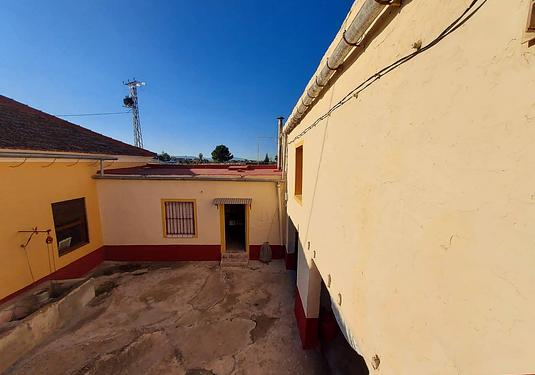 Country house in Orihuela