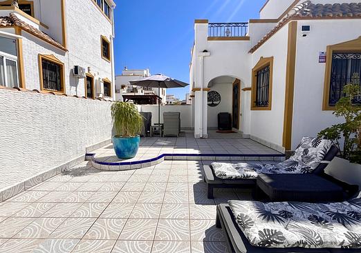 Duplex in Vistabella Golf Entre Naranjos