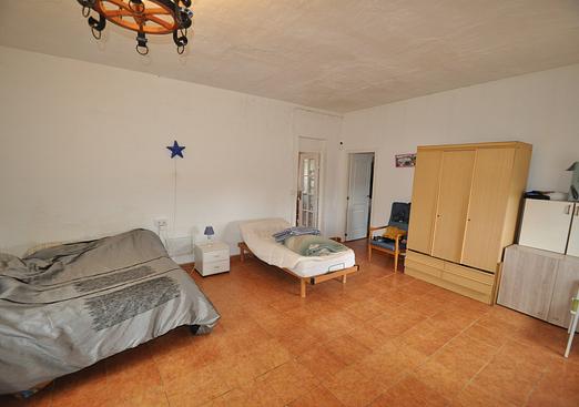 Country house in Salinas