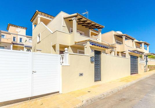 Town house in Orihuela Costa