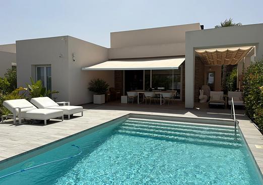 Villa in Algorfa