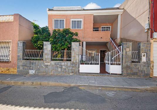 Villa in Lo Pagan