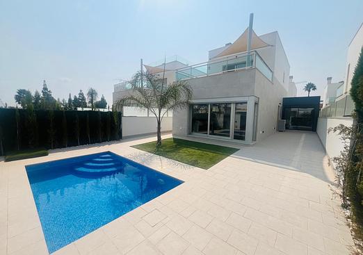 Villa in Los Alcazares