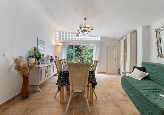 Country house in Dolores