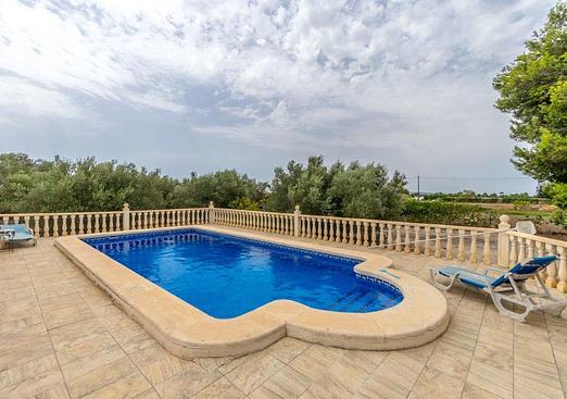 Country house in Dolores