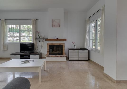 Villa in Lauro Golf