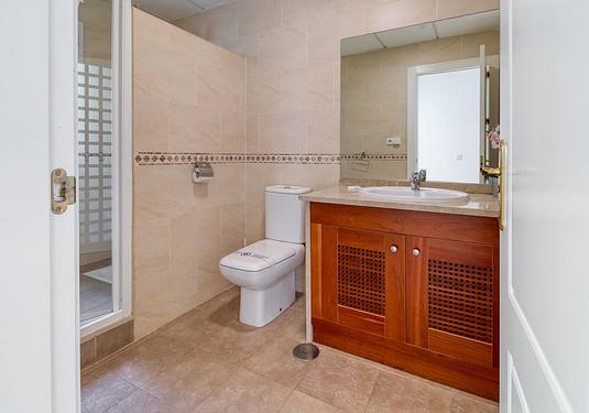 Villa in Lauro Golf