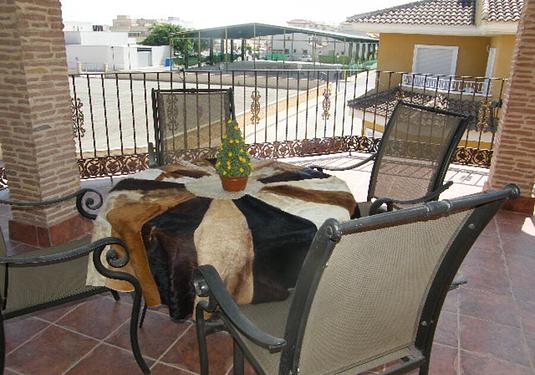 Town house in Daya Nueva