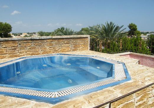 Town house in Daya Nueva