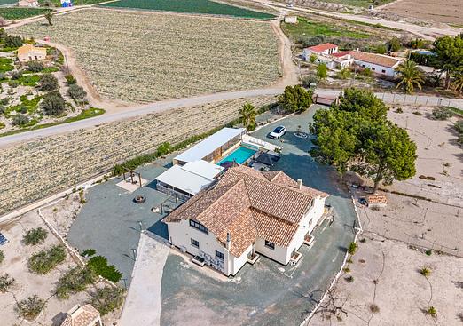 Country house in El Esparragal
