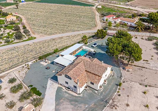 Country house in El Esparragal