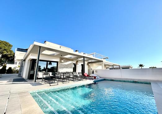 Villa in Los Balcones