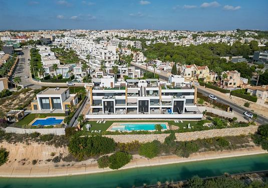 Apartment in Orihuela Costa