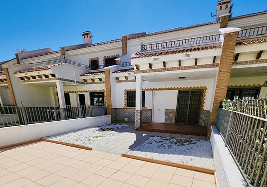 Town house in San Miguel de Salinas