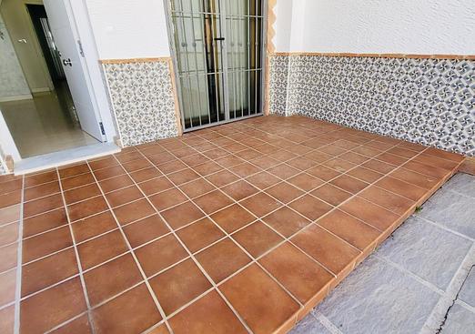 Town house in San Miguel de Salinas
