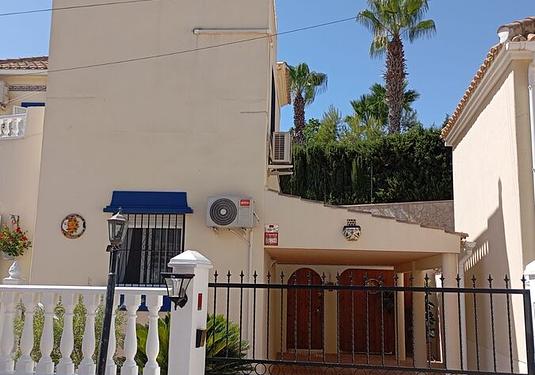Villa in Villamartin
