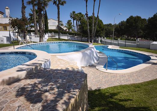 Bungalow in Villamartin