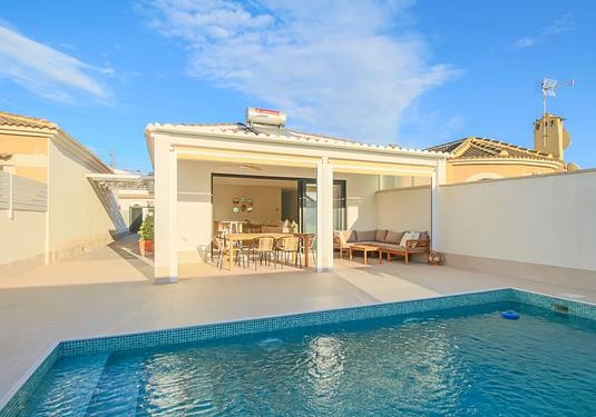 Villa in Torrevieja