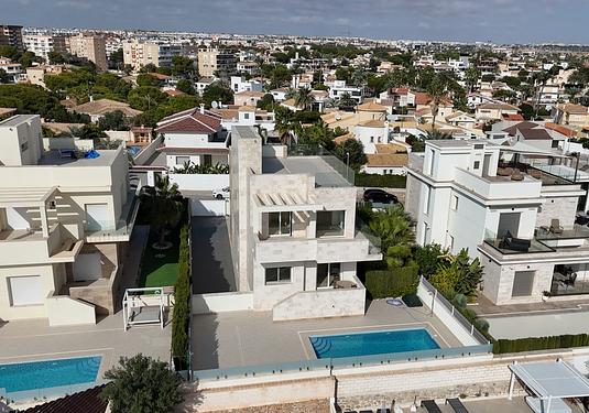 Villa in La Zenia