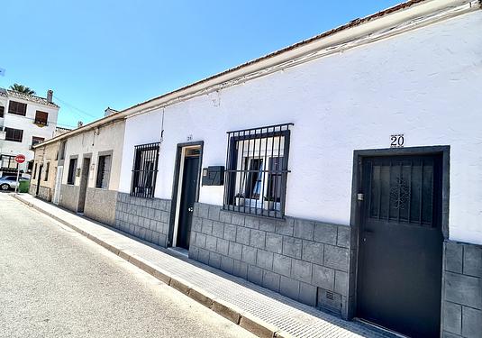 Town house in San Miguel de Salinas