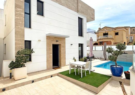 Villa in Orihuela Costa