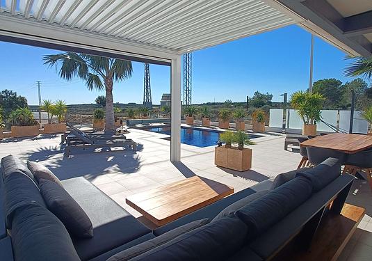 Villa in Algorfa