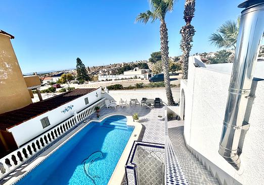 Villa in Villamartin