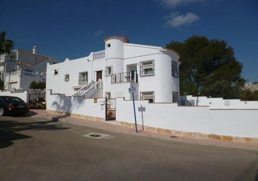 Villa in Villamartin