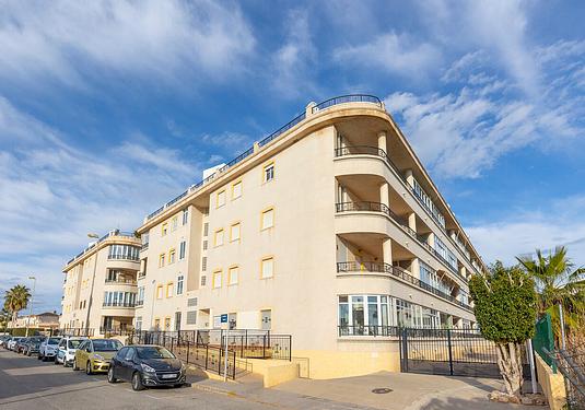 Apartment in Orihuela Costa