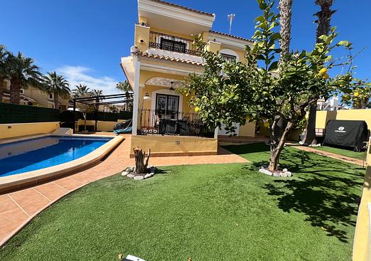 Villa in Orihuela Costa