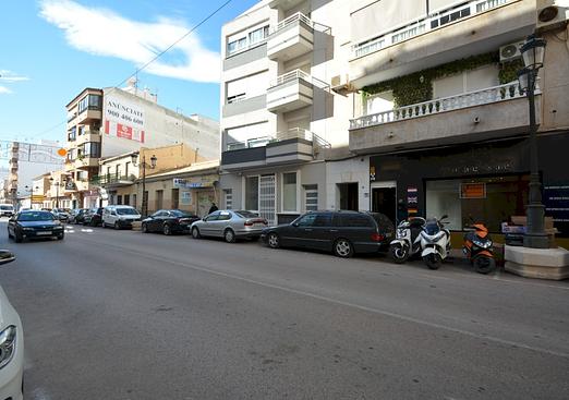 Commercial in Guardamar del Segura