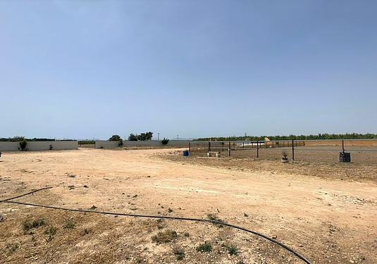 Commercial in Balsicas