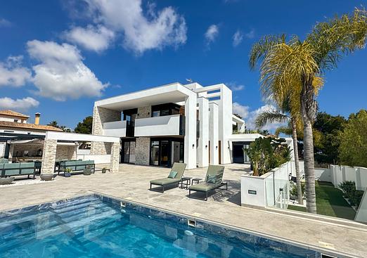 Villa in Orihuela Costa