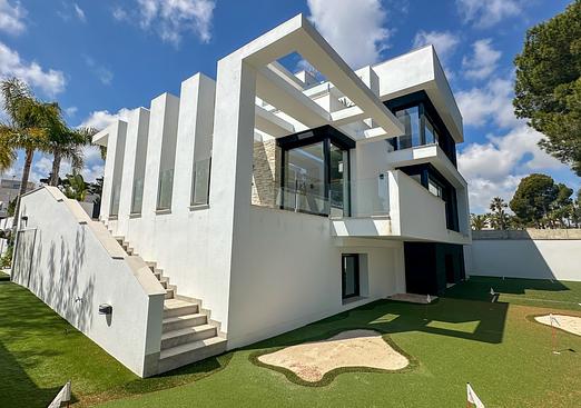 Villa in Orihuela Costa