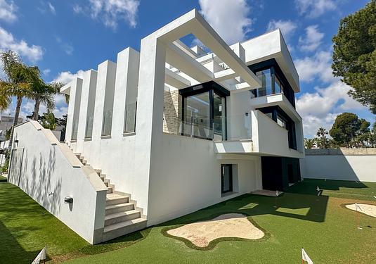 Villa in Orihuela Costa