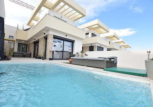 Villa in Los Montesinos