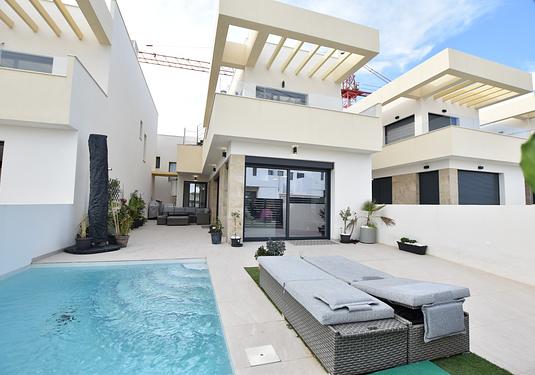Villa in Los Montesinos