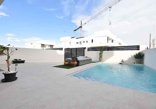 Villa in Los Montesinos