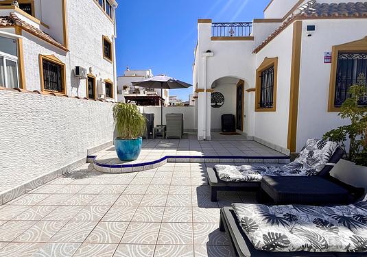 Duplex in Vistabella Golf Entre Naranjos