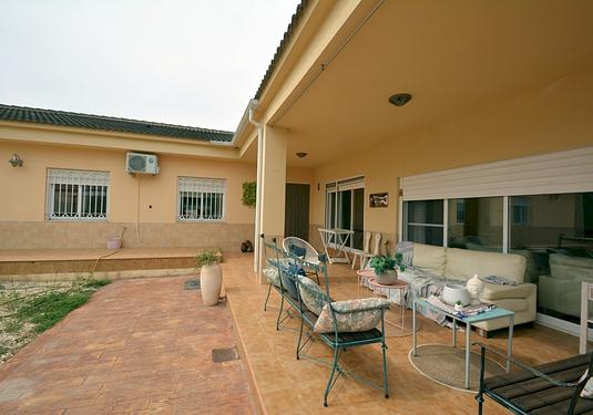 Country house in Almoradi