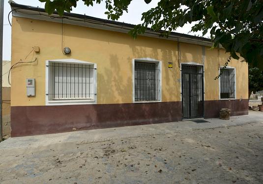 Country house in Almoradi