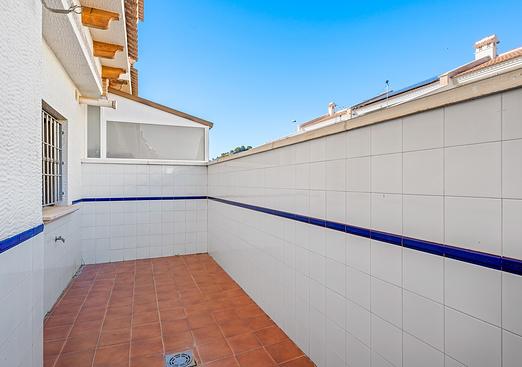 Town house in San Miguel de Salinas